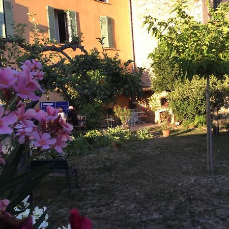 Les Lauriers Bed and Breakfast Camps-la-Source Buitenkant foto