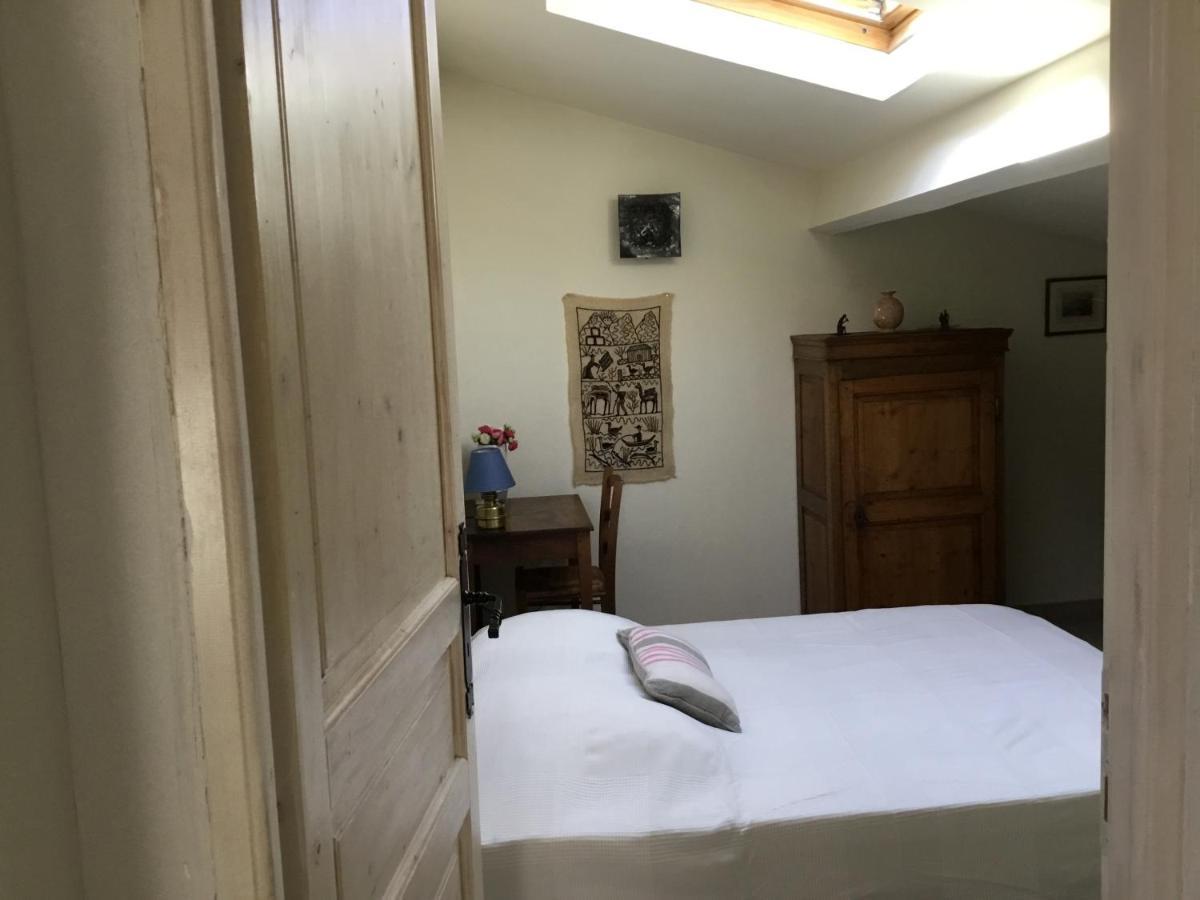 Les Lauriers Bed and Breakfast Camps-la-Source Buitenkant foto